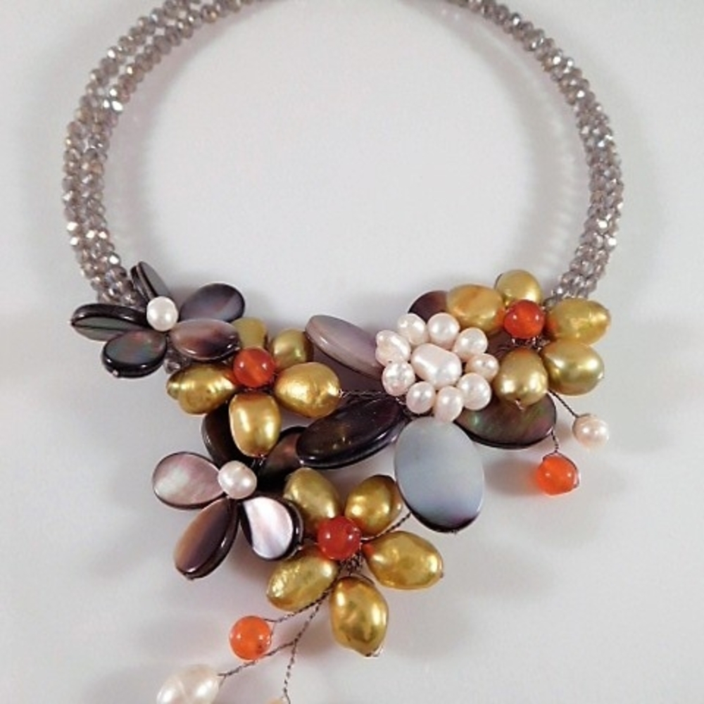 📿2/$30📿Elegant Floral Pearl Necklace